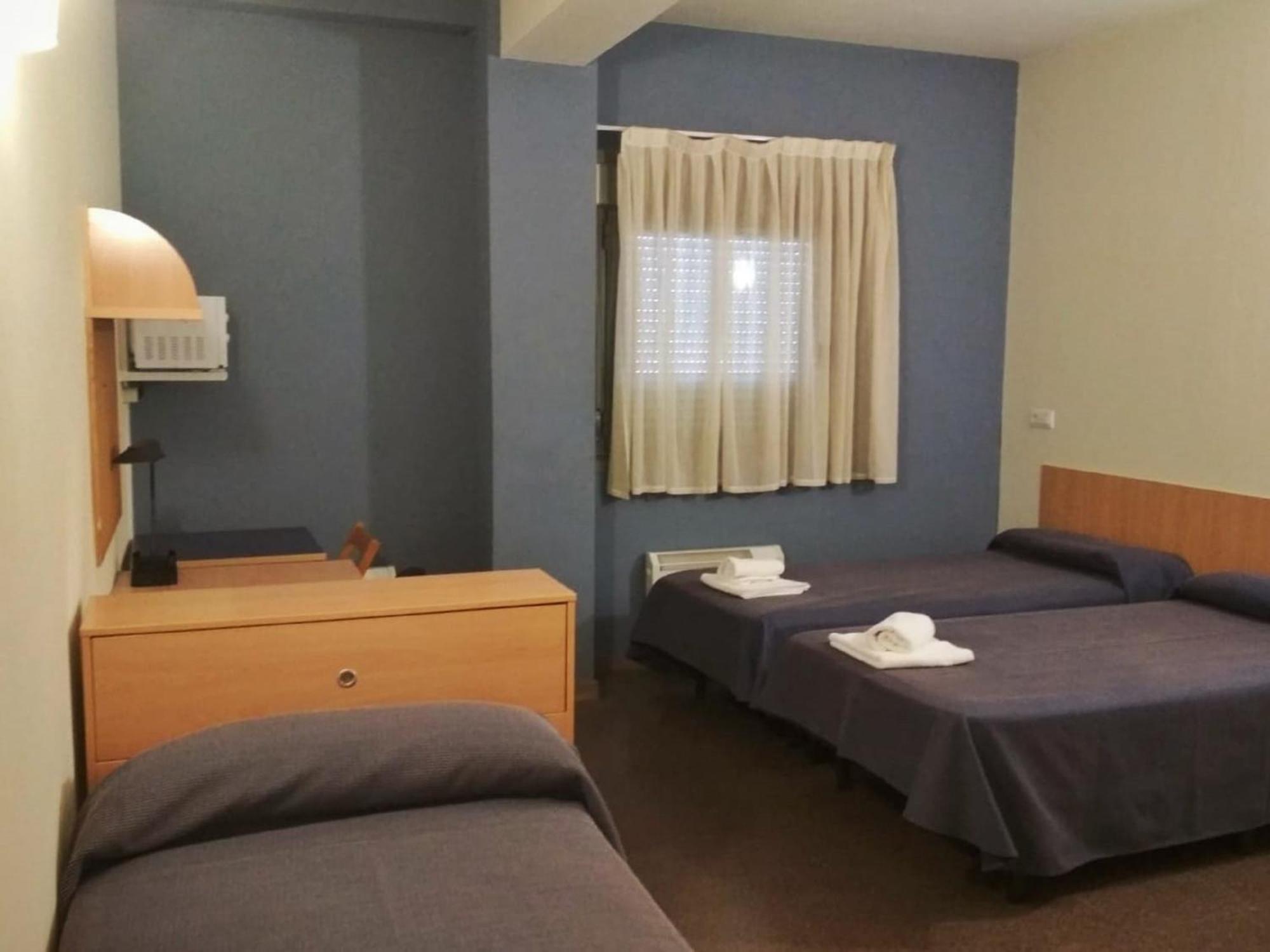 Residencia Universitaria Resa As Burgas Ourense Ruang foto